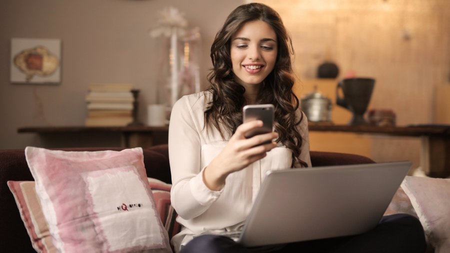 8 Pekerjaan yang Bisa Dikerjakan dari Rumah atau WFH (Work From Home)
