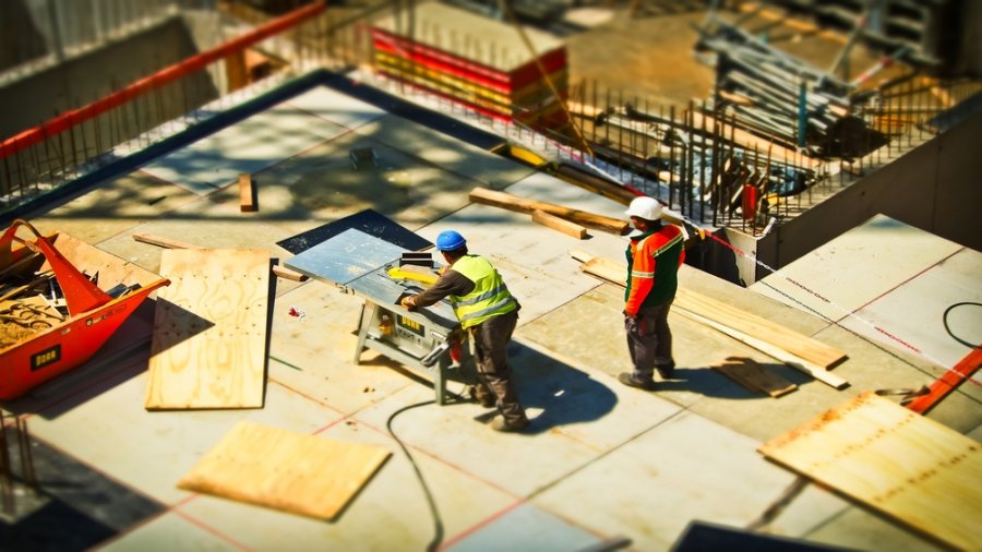 Cara Efektif Mengatur Shift Kerja Karyawan Saat New Normal